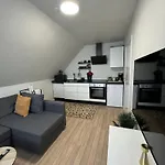 The Nightingale - Top-equipped House In - Free Parking *
