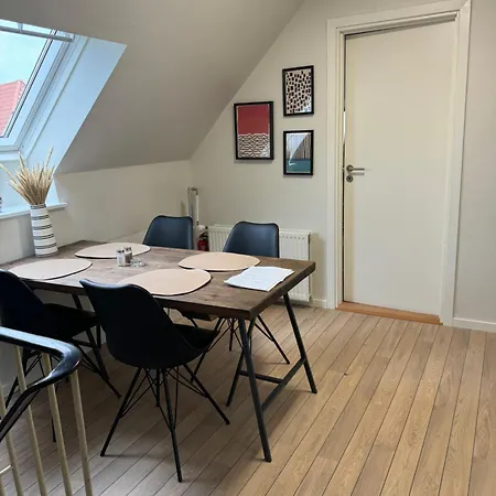 Lejlighed The Nightingale - Top-equipped House In - Free Parking