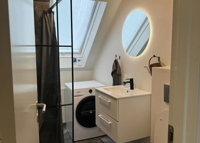 Lejlighed The Nightingale - Top-equipped House In - Free Parking *
